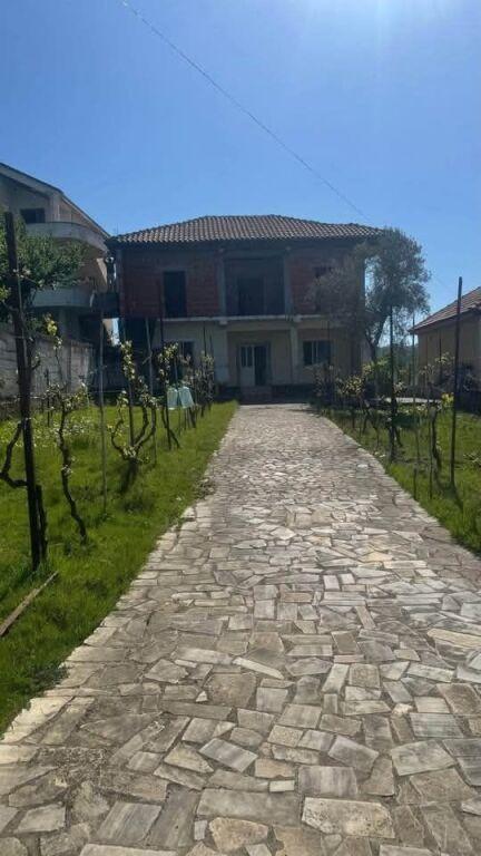 House for sale in Rruga Myslym Shima, Tirana, 150 m²