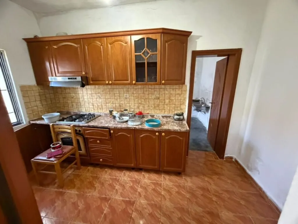 Shtëpi private në shitje në Fllake, Durrës, 975 m². Foto 1 nga 8