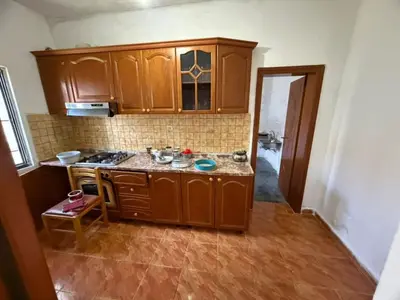 Shtëpi private në shitje në Fllake, Durrës, 975 m². Foto 1 nga 8
