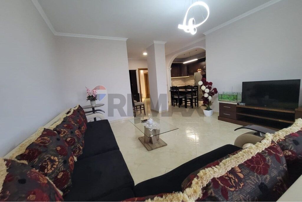 Apartment for sale in Kristal Center, Tirana, 149 m². Photo 2 of 3