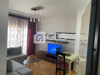 Apartament 1+1 me qera në Xhamlliku, Tiranë, 55 m². Foto 4 nga 9