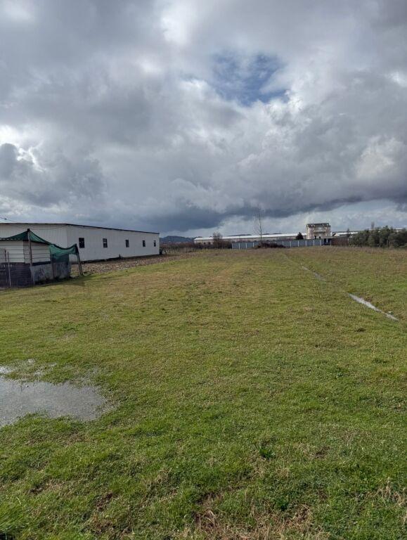 Tokë në shitje në Rinas, Tiranë, 1 800 m²