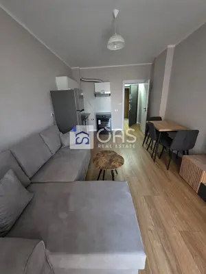 Apartament 2+1 me qera në 5 Maj, Tiranë, 75 m². Foto 2 nga 9