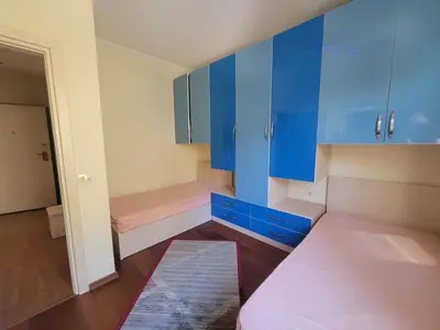 Apartament 2+1 me qera në Kthesa e Kamzës, Tiranë, 94 m². Foto 9 nga 12