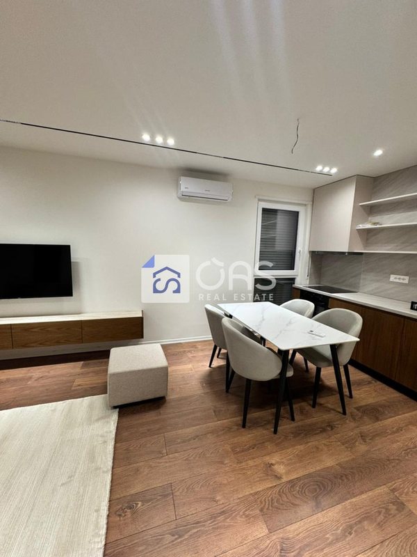 Appartamento 1+1 in affitto a Xhamlliku, Tirana, 50 m²