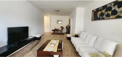 Apartament 2+1 me qera në Rruga Jahja Ballhysa nr 17, Durrës, 101 m². Foto 10 nga 11