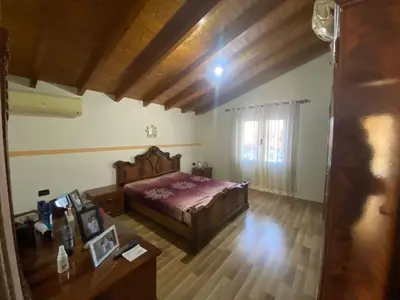 Shtëpi private 2+1 me qera në Auto Servis Adi, Durrës, 90 m². Foto 5 nga 7