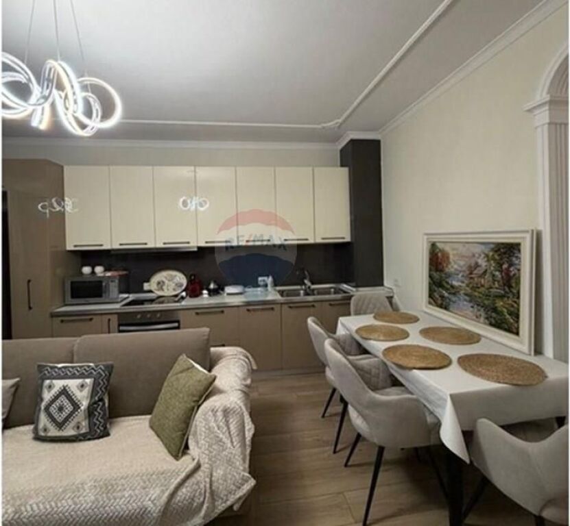 Apartment for rent in Bulevardi Bajram Curri, Tirana, 106 m². Photo 2 of 3