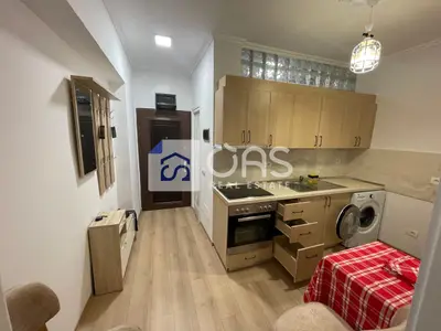Apartament 1+1 me qera në Komuna e Parisit, Tiranë, 45 m². Foto 3 nga 5