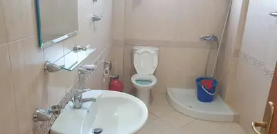 Apartment 1+1 for rent in Rruga Kongresi i Manastirit, Tirana, 85 m². Photo 10 of 10