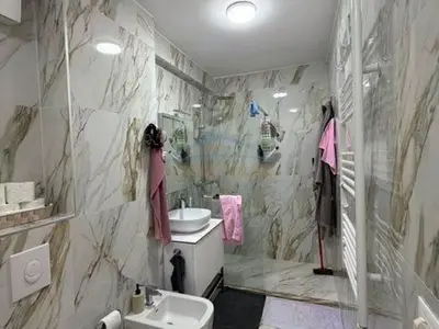 Apartament 2+1 në shitje në Shkozë, Tiranë, 74 m². Foto 9 nga 12