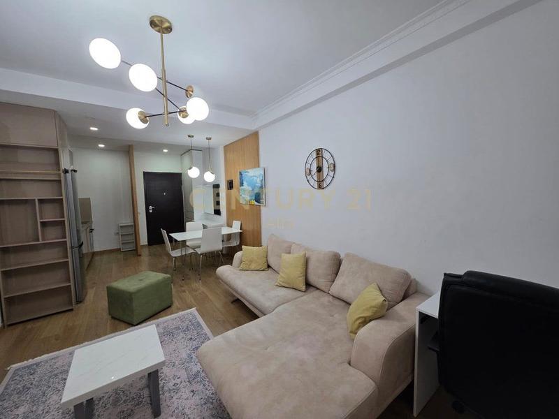 Apartament 1+1 me qera në Rruga Bill Klinton, Tiranë, 67 m²