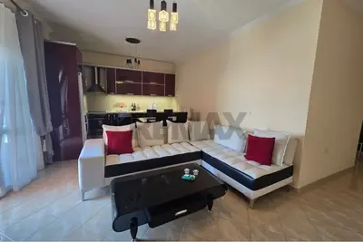 Apartament 1+1 me qera në Rruga Misto Mele, Vlorë, 110 m². Foto 9 nga 9