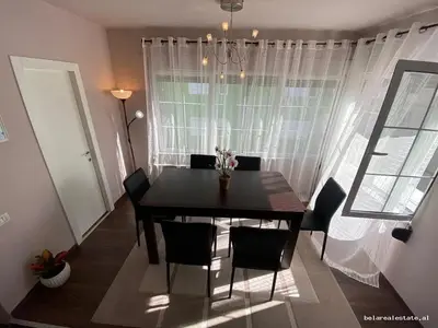 Appartamento 3+1 in affitto a Blloku, Tirana, 250 m². Foto 6 di 12
