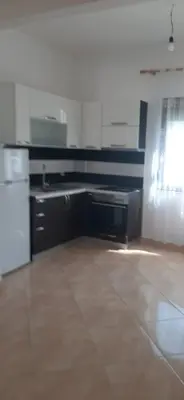 Appartamento 2+1 in affitto a Frigoriferi, Tirana, 90 m². Foto 2 di 6