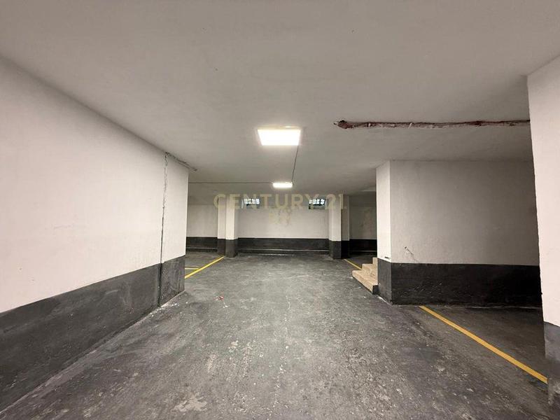 Posto auto in vendita a Rruga Aleksander Goga, Durazzo, 155 m²