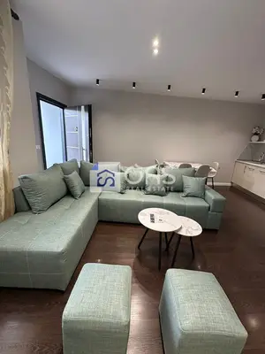 Apartament 1+1 me qera në Yzberisht, Tiranë, 67 m². Foto 2 nga 5