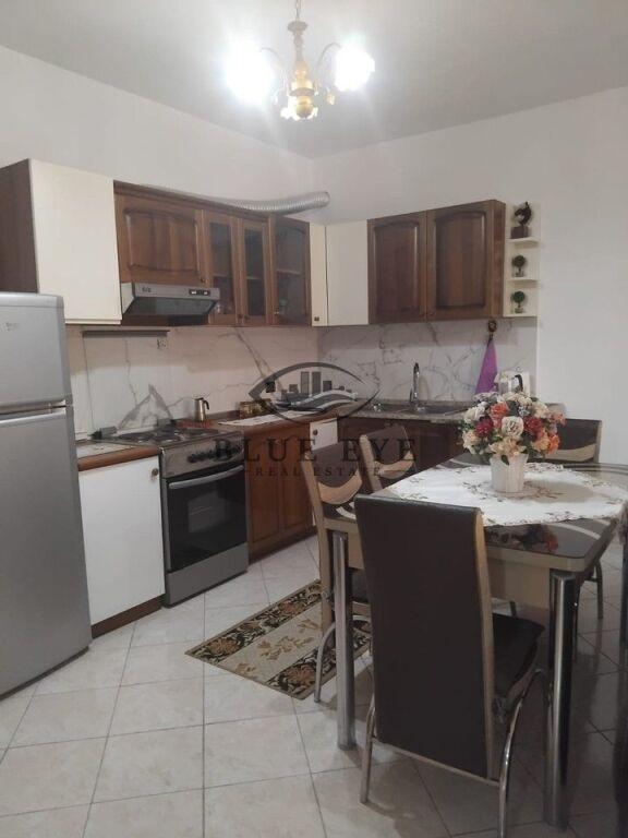 Appartamento 2+1 in vendita a Pallati i Sportit Ramazan Njala, Durazzo, 123 m²