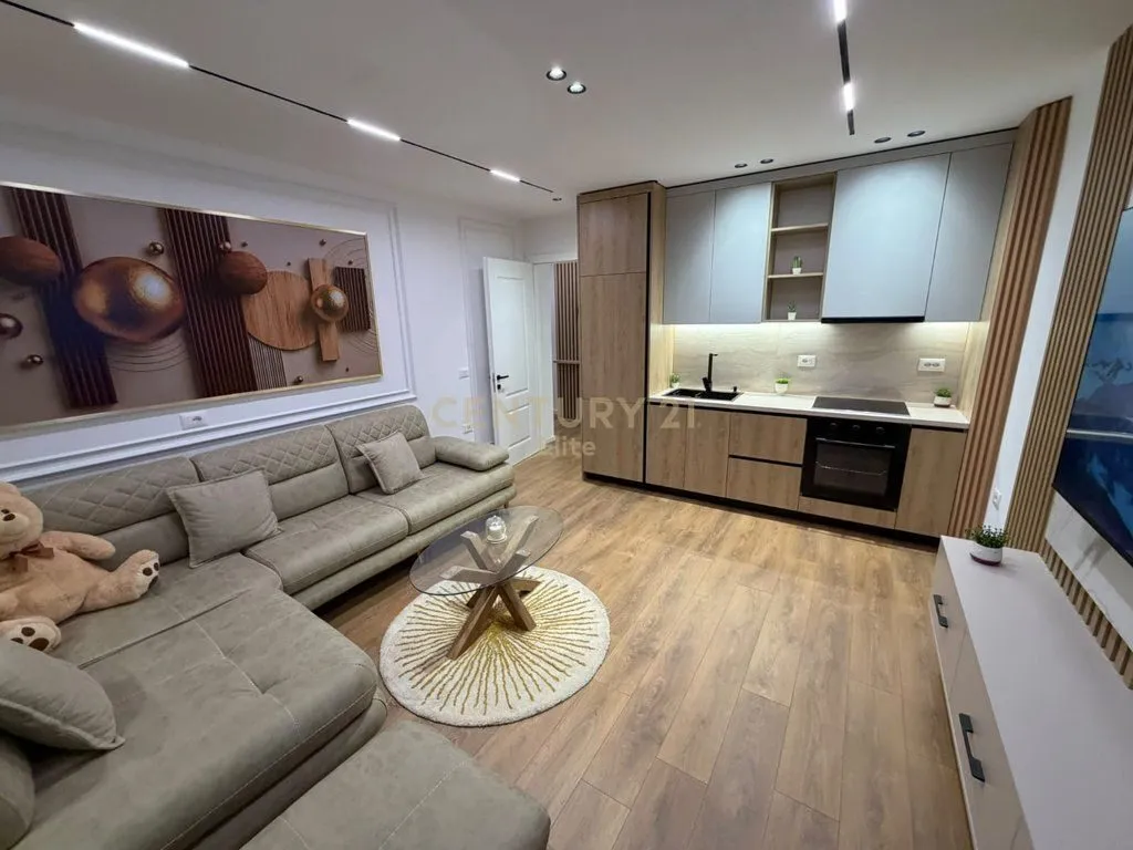 Appartamento 1+1 in affitto a 21 Dhjetori, Tirana, 62 m². Foto 1 di 3