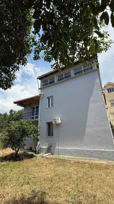 Shtëpi private 2+1 me qera në Spitali QSUT, Tiranë, 120 m². Foto 11 nga 12