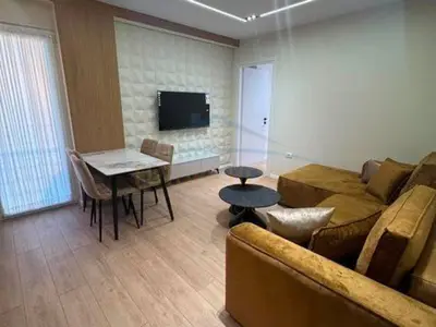 Apartament 1+1 në shitje në Rruga Misto Mame, Tiranë, 60 m². Foto 2 nga 5