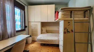 Apartament 2+1 me qera në Rruga Dervish Hima, Tiranë, 121 m². Foto 5 nga 6