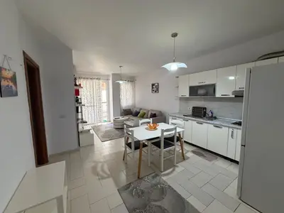 Appartamento 2+1 in affitto a Yzberisht, Tirana, 70 m². Foto 4 di 8