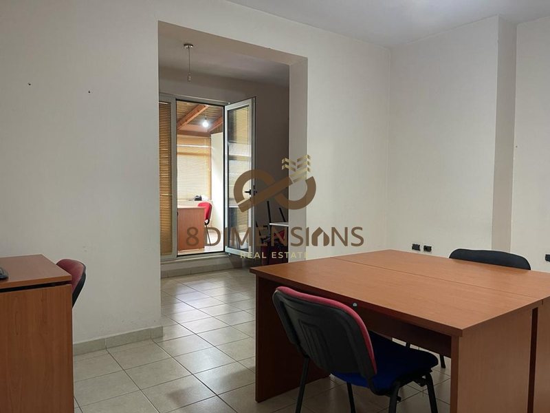 Zyrë garsoniere me qera në Don Bosko, Tiranë, 140 m². Foto 7 nga 12