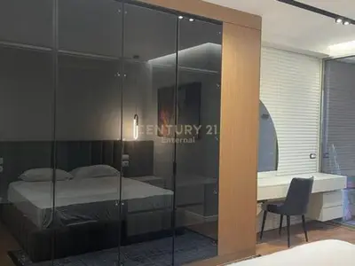 Apartament 2+1 me qera në Petro Nini Luarasi, Tiranë, 120 m². Foto 10 nga 11