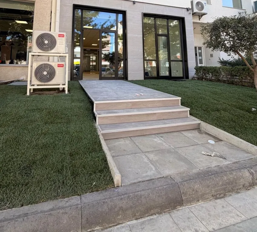 Commercial space for rent in Plazh, Durrës, 100 m². Photo 1 of 9