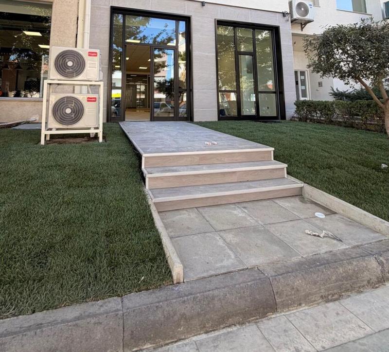 Ambient biznesi me qera në Rruga Pavaresia, Durrës, 100 m²