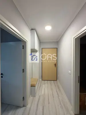 Apartament 1+1 me qera në Liqeni i Thatë, Tiranë, 65 m². Foto 3 nga 8