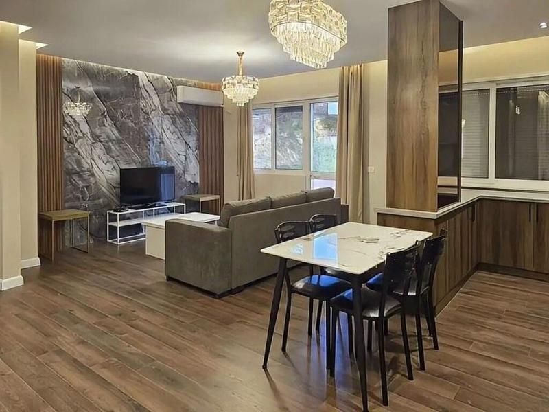 Appartamento 2+1 in vendita a Kopshti Botanik i Tiranës, Tirana, 121 m²
