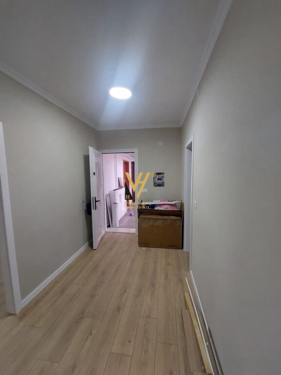 Apartament 2+1 me qera në Ali Demi, Tiranë, 74 m². Foto 3 nga 3
