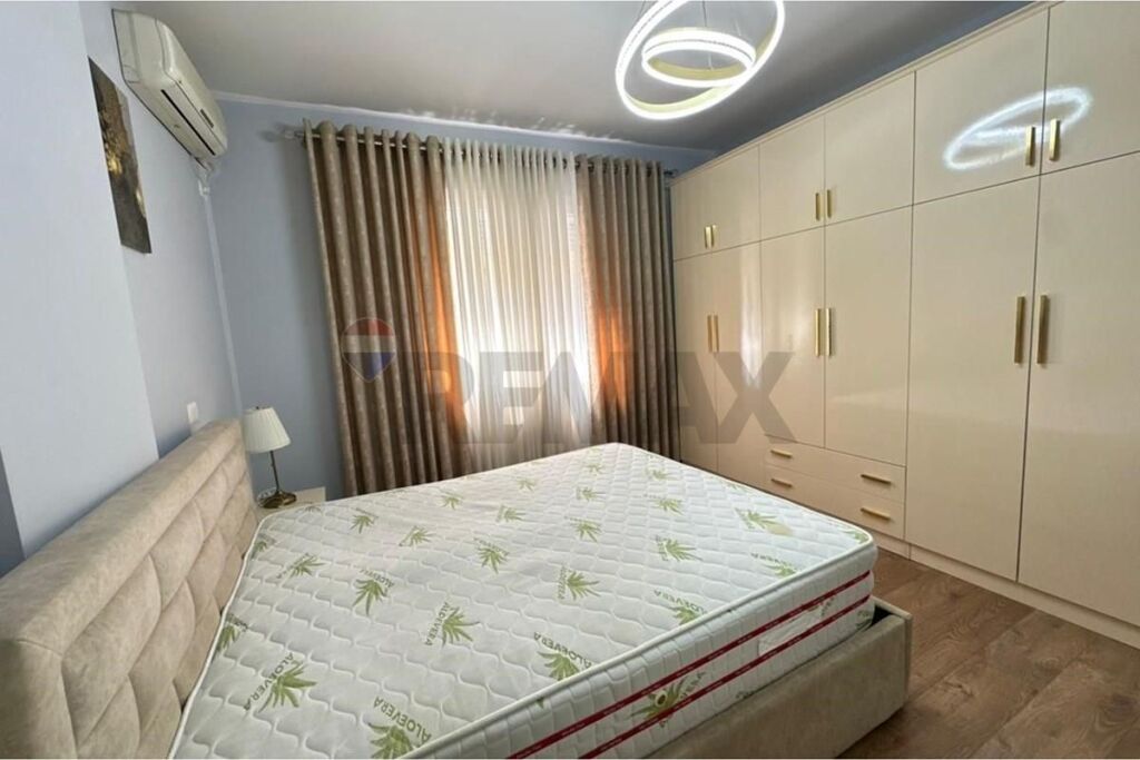 Apartment for rent in Rruga Ndre Mjeda, Tirana, 85 m²