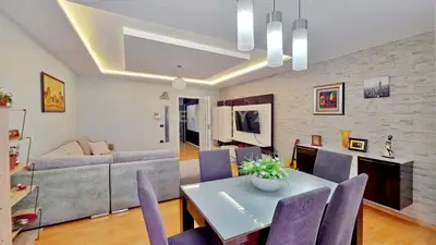Apartament 2+1 me qera në Ish Ekspozita, Tiranë, 120 m². Foto 2 nga 10
