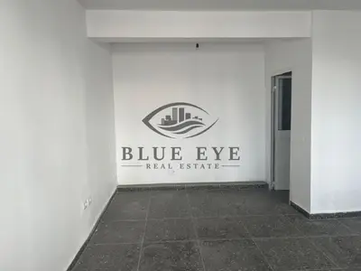 Ambient biznesi me qera në Spitali Rajonal, Durrës, 30 m². Foto 2 nga 3