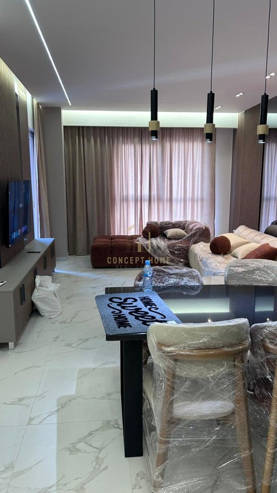 Appartamento 1+1 in affitto a Laprakë, Tirana, 70 m². Foto 2 di 3