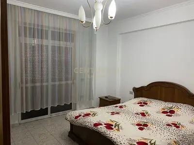 Apartament 2+1 në shitje në Ura e Nisharakut, Tiranë, 108 m². Foto 2 nga 5