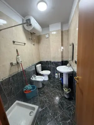 Appartamento 2+1 in affitto a Rruga Bardhyl, Tirana, 120 m². Foto 5 di 6