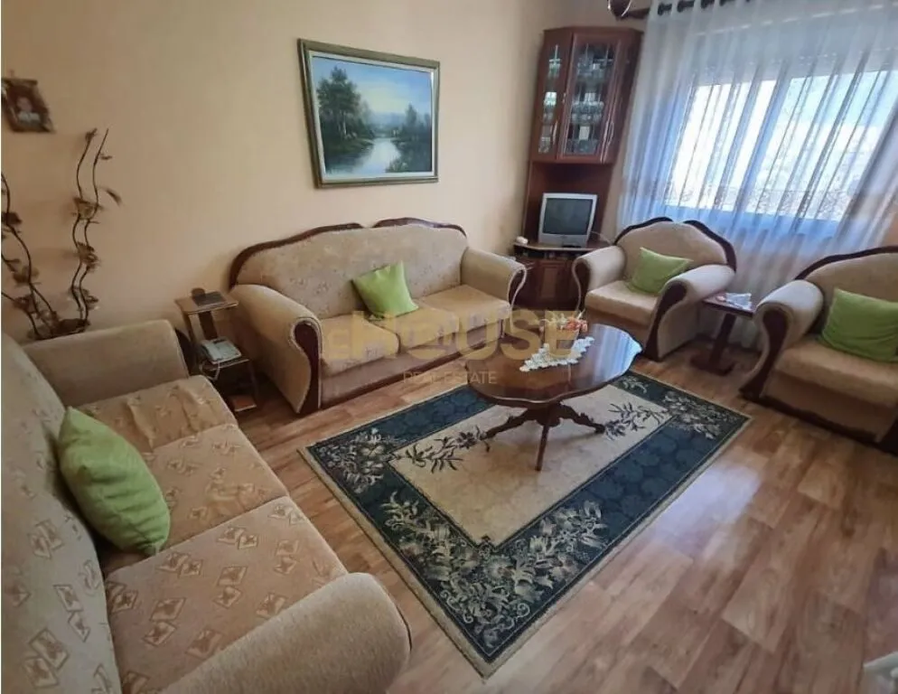 Apartament 1+1 në shitje në Varri i Bamit, Tiranë, 54 m². Foto 1 nga 3