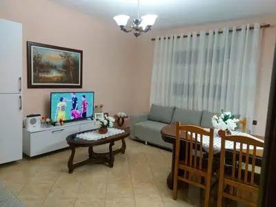 Appartamento 2+1 in vendita a Rruga e Dibrës, Tirana, 76 m². Foto 6 di 8