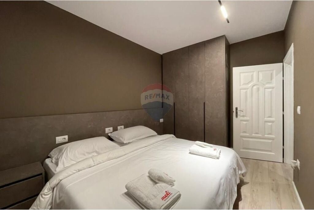 Appartamento in affitto a Rruga 5 Maji, Tirana, 50 m². Foto 2 di 3
