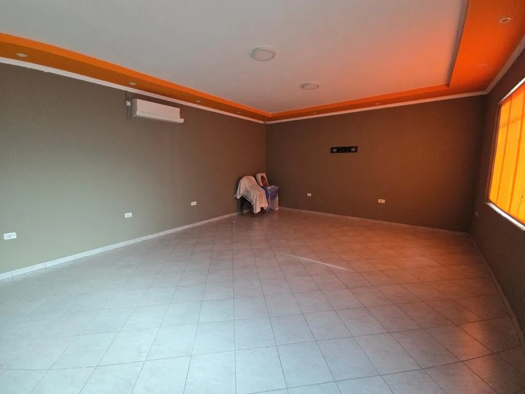 Commercial space for rent in Rrashbull, Durrës, 65 m². Photo 1 of 3