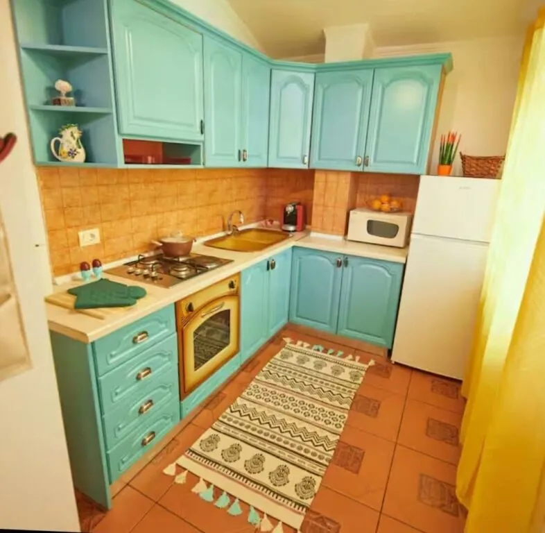 Apartament 2+1 me qera në Juvenilja, Tiranë, 80 m². Foto 1 nga 3