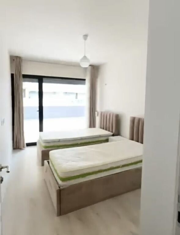 Appartamento 2+1 in affitto a Rruga Jordan Misja, Tirana, 150 m². Foto 3 di 3