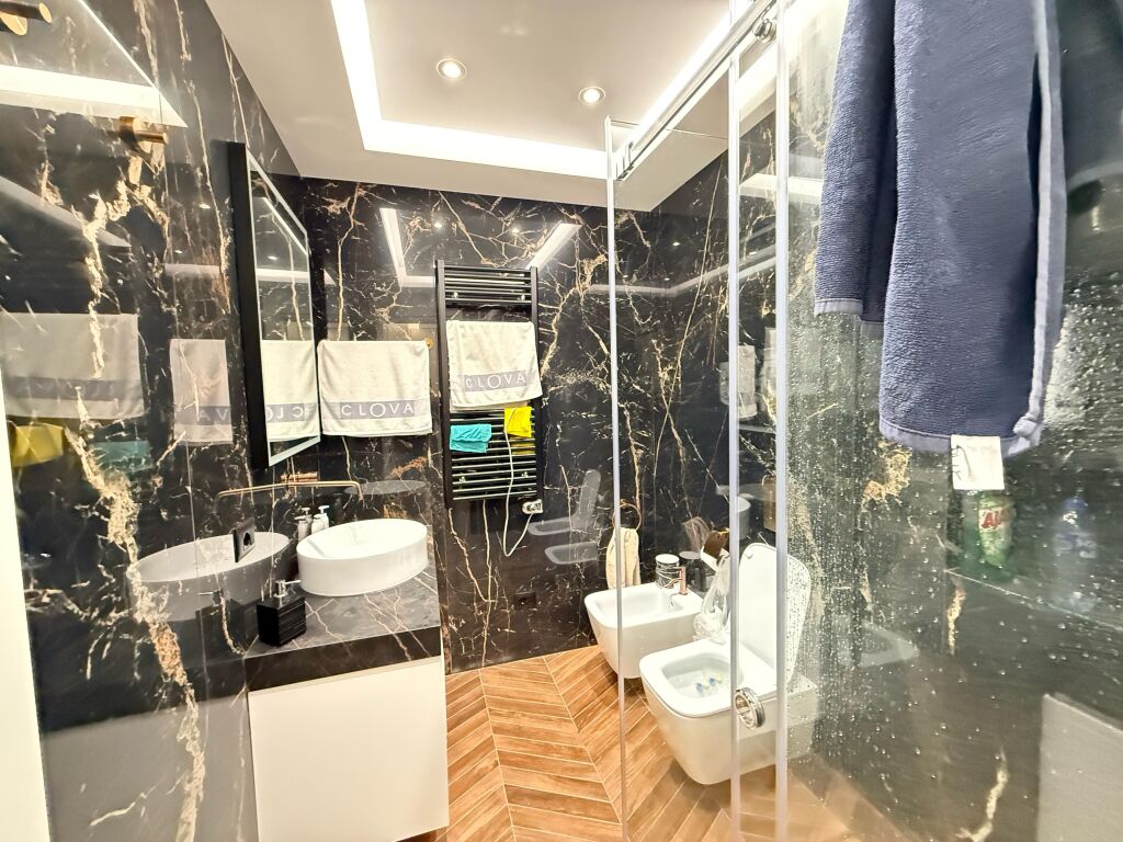 Apartment 2+1 for rent in Kopshti Botanik i Tiranës, Tirana, 115 m². Photo 3 of 3