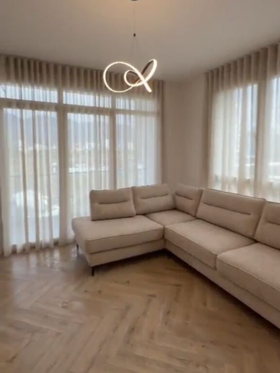 Apartment 2+1 for rent in Stacioni i Trenit, Tirana, 105 m². Photo 1 of 3