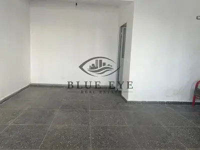 Ambient biznesi me qera në Spitali Rajonal, Durrës, 30 m². Foto 1 nga 3