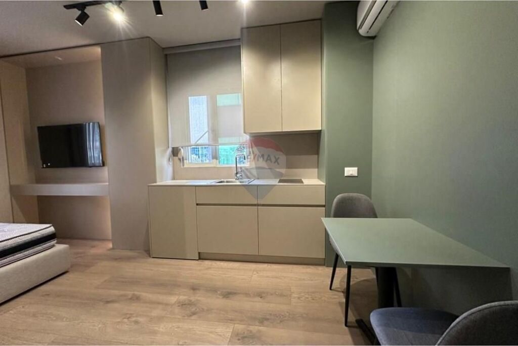 Apartment for sale in Stacioni i Trenit, Tirana, 95 m². Photo 3 of 3
